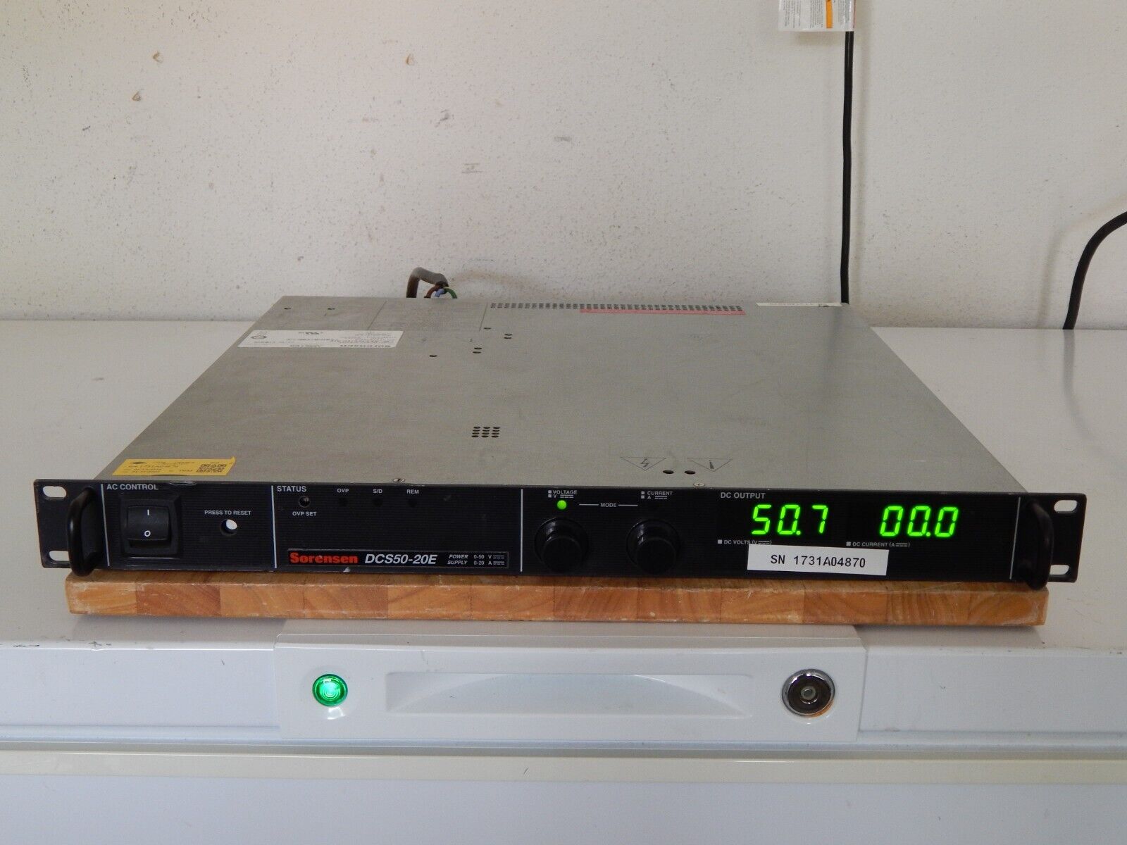 Sorensen DCS50-20E M9C Programmable DC Power Supply 50V, 20A GPIB Sorensen DCS50-20E M9C Programmable DC Power Supply 50V, 20A GPIB